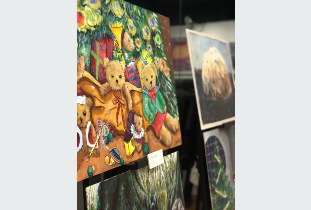 Members of the public were invited to appreciate over 300 paintings and participate in free painting workshops at Wheelock Gallery.